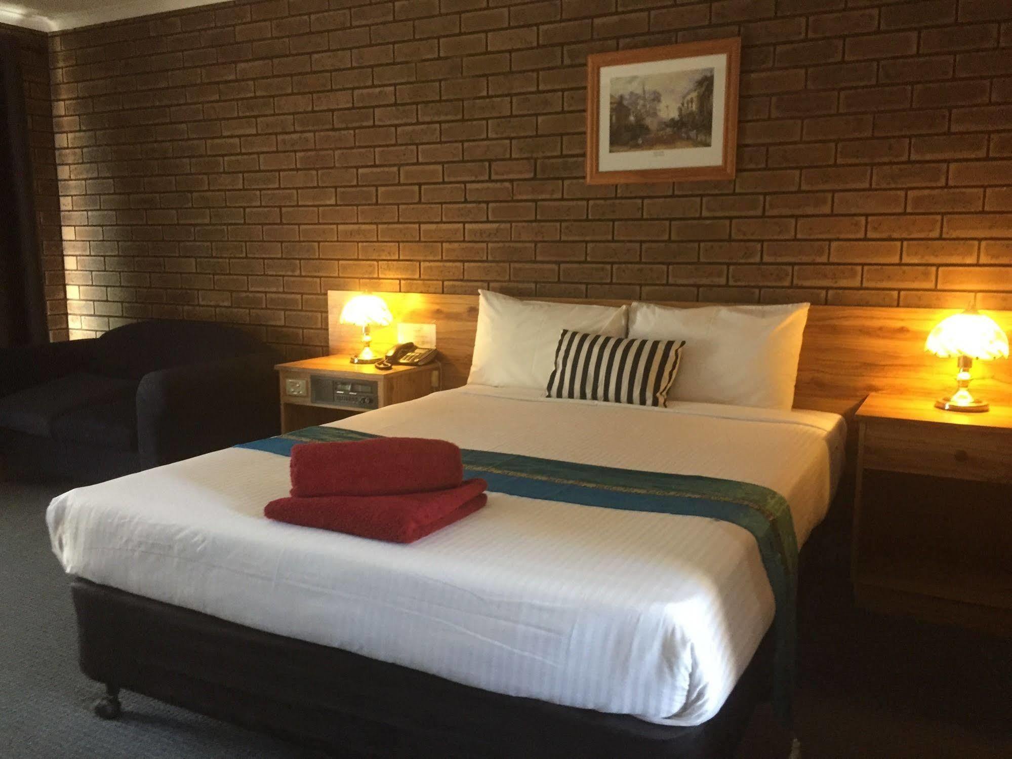 Albury Garden Court Motel Extérieur photo