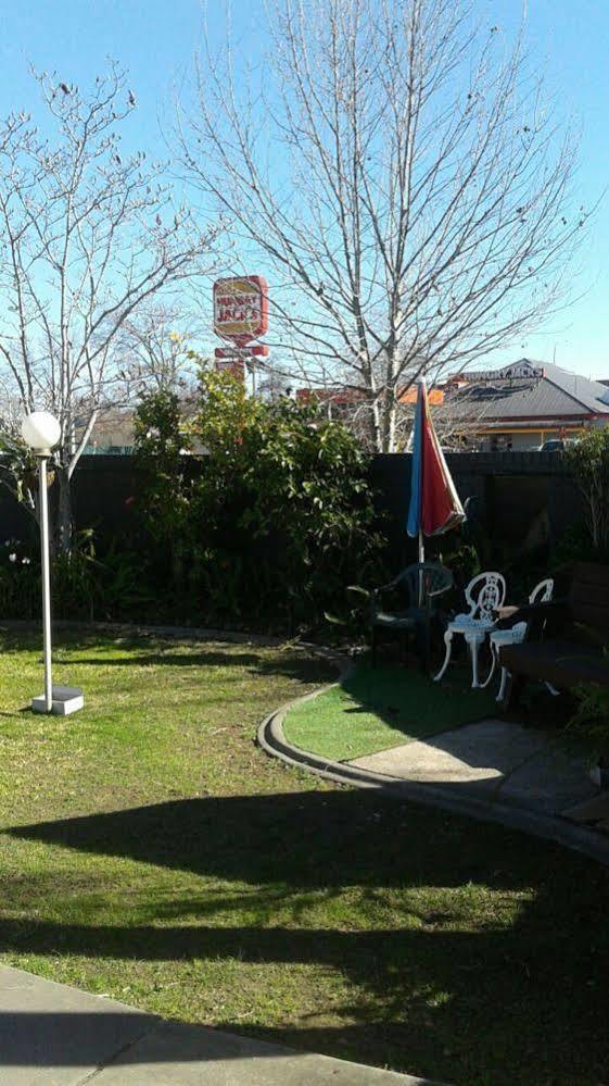 Albury Garden Court Motel Extérieur photo