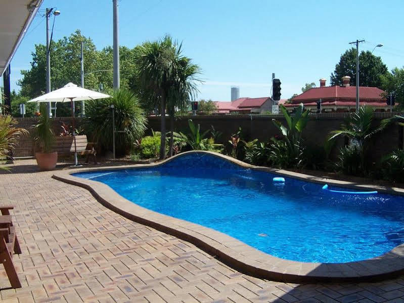 Albury Garden Court Motel Extérieur photo